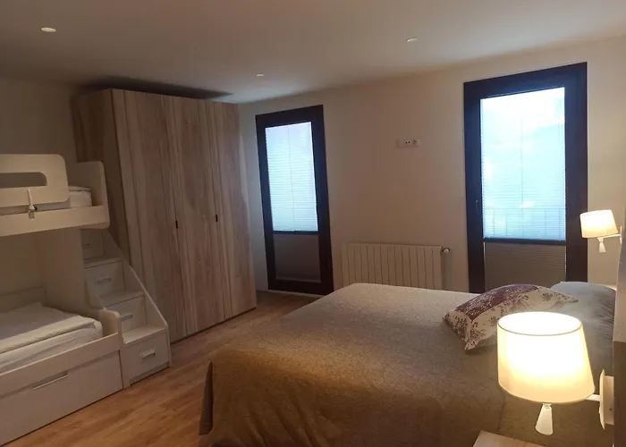 Roure De Parc Apartmán *